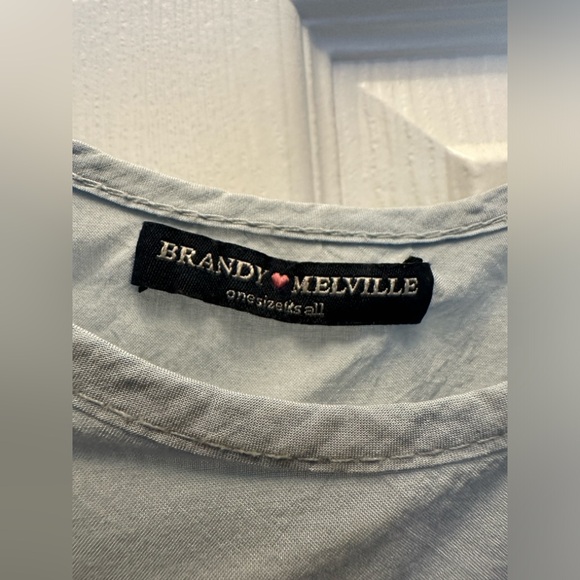 Flowy crop top from Brandy Melville - Picture 3 of 3